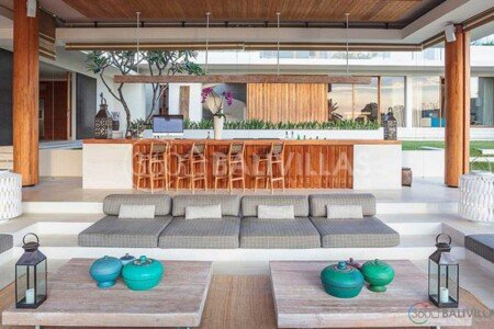 The-Iman-Villa-Pererenan-Bali-villa-for-rent-o